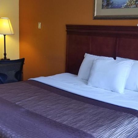 Lotus By Hotel Inn Ontario Ngoại thất bức ảnh